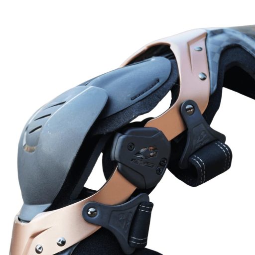 EVS AxisPro Knee carbon matt bronz-fekete térdgép / térdvédő 